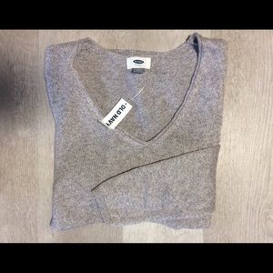 Grey scooped v-necked sweater from Old Navy